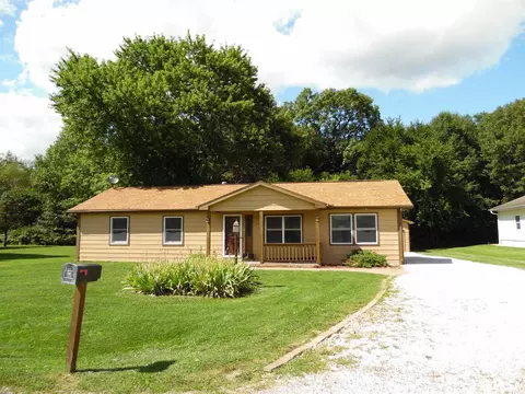 9503 Guinivere Dr, Mapleton, IL 61547 photo 2