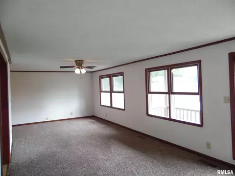 9503 Guinivere Dr, Mapleton, IL 61547 photo 5
