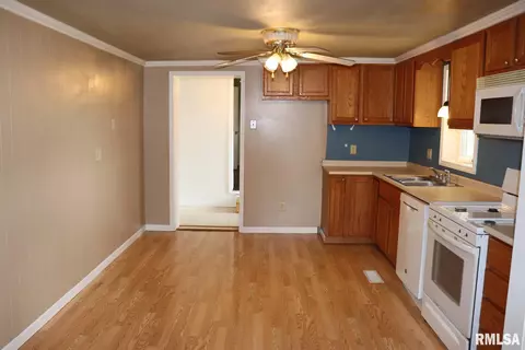 9606 S Mapleton Rd, Mapleton, IL 61547 photo 16
