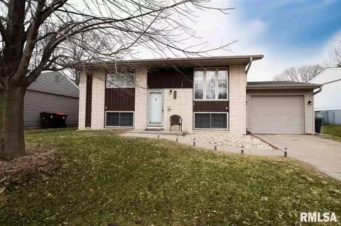6313 N Devonshire St, Peoria, IL 61615 photo 2