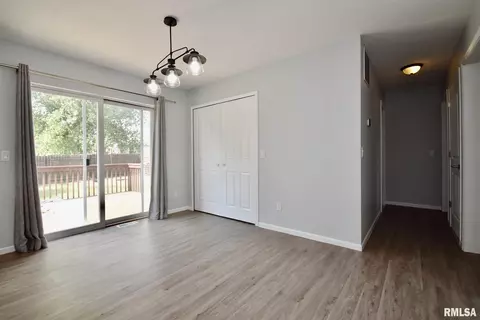 4711 W Pendleton Pl, Peoria, IL 61615 photo 29