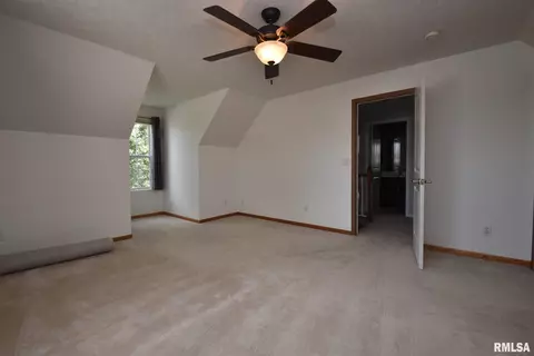 4711 W Pendleton Pl, Peoria, IL 61615 photo 14