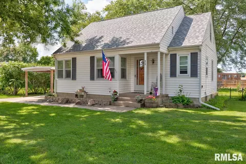 512 E Washington St, Morton, IL 61550 photo 4