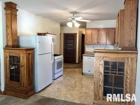 424 E Murray St, Macomb, IL 61455 photo 7
