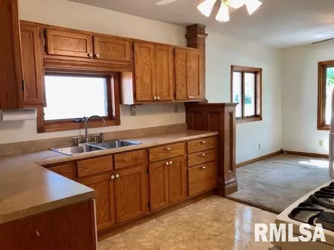 424 E Murray St, Macomb, IL 61455 photo 12