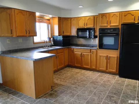 4101 E 1100th St, Macomb, IL 61455 photo 9