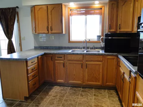 4101 E 1100th St, Macomb, IL 61455 photo 10