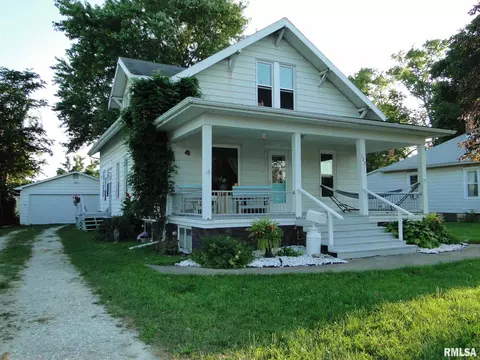 522 E Davis St, Bushnell, IL 61422 photo 1