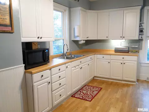 522 E Davis St, Bushnell, IL 61422 photo 10