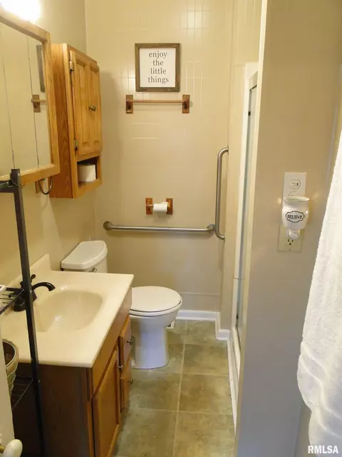 522 E Davis St, Bushnell, IL 61422 photo 16