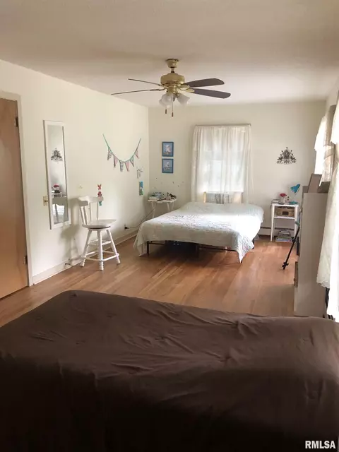 647 S Randolph St, Macomb, IL 61455 photo 13