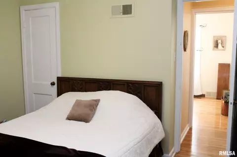 909 S Main St, Eureka, IL 61530 photo 31