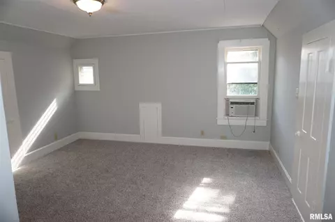 203 S White St, Macomb, IL 61455 photo 20