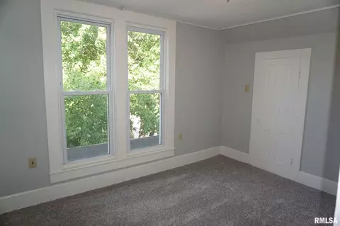 203 S White St, Macomb, IL 61455 photo 23