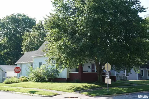 203 S White St, Macomb, IL 61455 photo 4