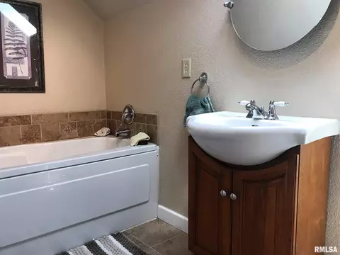 1904 Mitchell Dr, Eureka, IL 61530 photo 22