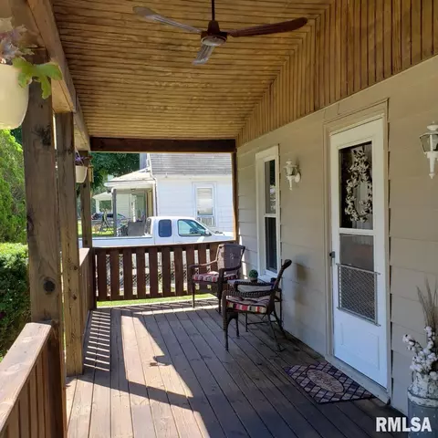 206 N Central Ave, Saint David, IL 61563 photo 8