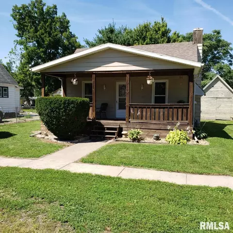 206 N Central Ave, Saint David, IL 61563 photo 2
