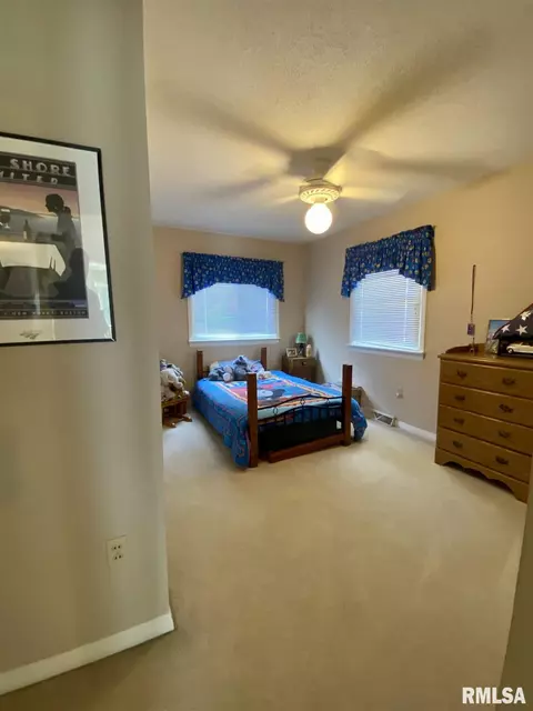 843 E Franklin St, Macomb, IL 61455 photo 12