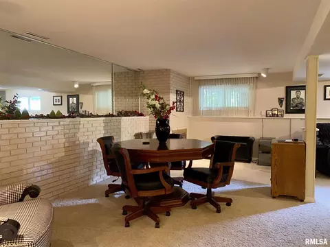 843 E Franklin St, Macomb, IL 61455 photo 18