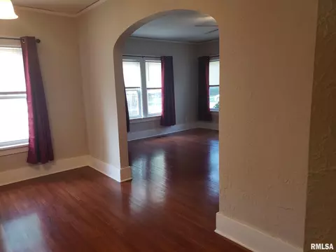 573 N 3rd Ave, Canton, IL 61520 photo 13