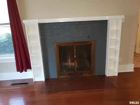 573 N 3rd Ave, Canton, IL 61520 photo 15