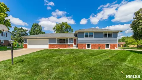 1027 E Marshall St, Morton, IL 61550 photo 2