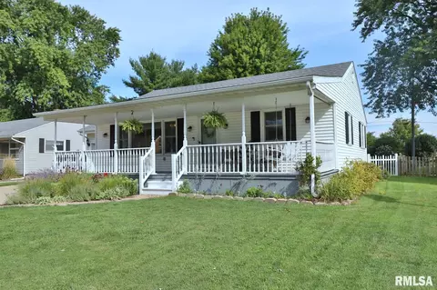 409 E Polk St, Morton, IL 61550 photo 2