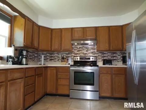 7041 Delavan Rd, Delavan, IL 61734 photo 14