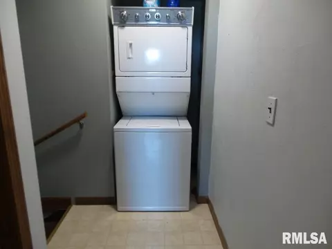 7041 Delavan Rd, Delavan, IL 61734 photo 27