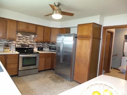 7041 Delavan Rd, Delavan, IL 61734 photo 12