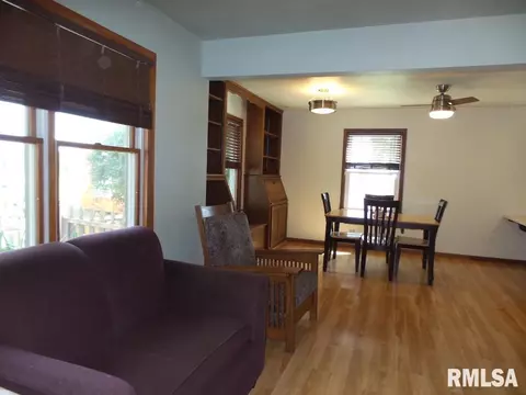 7041 Delavan Rd, Delavan, IL 61734 photo 10