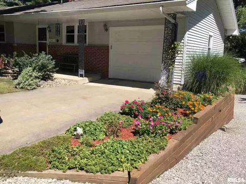 224 E Yeiser St, Macomb, IL 61455 photo 9