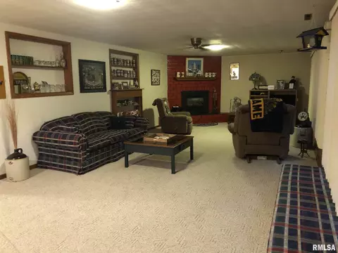 224 E Yeiser St, Macomb, IL 61455 photo 26