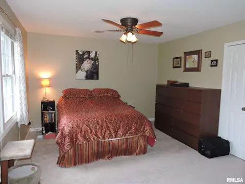 145 Arlington Dr, Macomb, IL 61455 photo 19