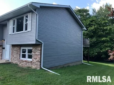 408 E Murray St, Macomb, IL 61455 photo 2