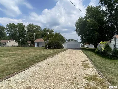 826 Taylor Ct, Canton, IL 61520 photo 38