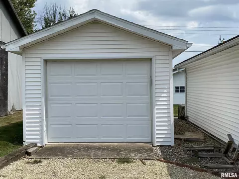 826 Taylor Ct, Canton, IL 61520 photo 35