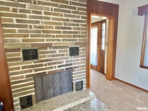 826 Taylor Ct, Canton, IL 61520 photo 16