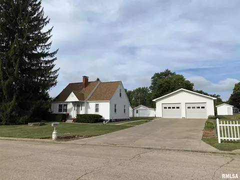 826 Taylor Ct, Canton, IL 61520 photo 1