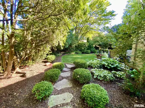 139 E Morningside Dr, Peoria, IL 61614 photo 30