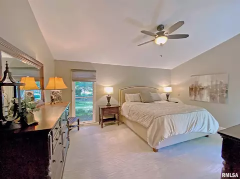 139 E Morningside Dr, Peoria, IL 61614 photo 16