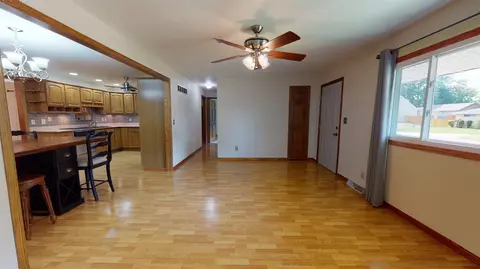 210 Jo St, Germantown Hills, IL 61548 photo 11
