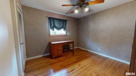 210 Jo St, Germantown Hills, IL 61548 photo 26