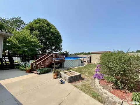 136 James Dr, Macomb, IL 61455 photo 32