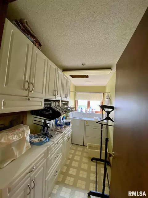 136 James Dr, Macomb, IL 61455 photo 26