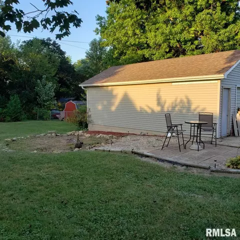 511 E Ash St, Canton, IL 61520 photo 40