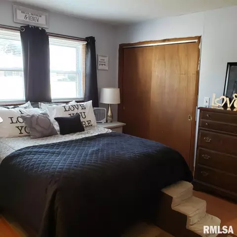 511 E Ash St, Canton, IL 61520 photo 25