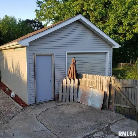 511 E Ash St, Canton, IL 61520 photo 43