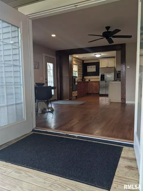 202 E Park St, Minier, IL 61759 photo 23